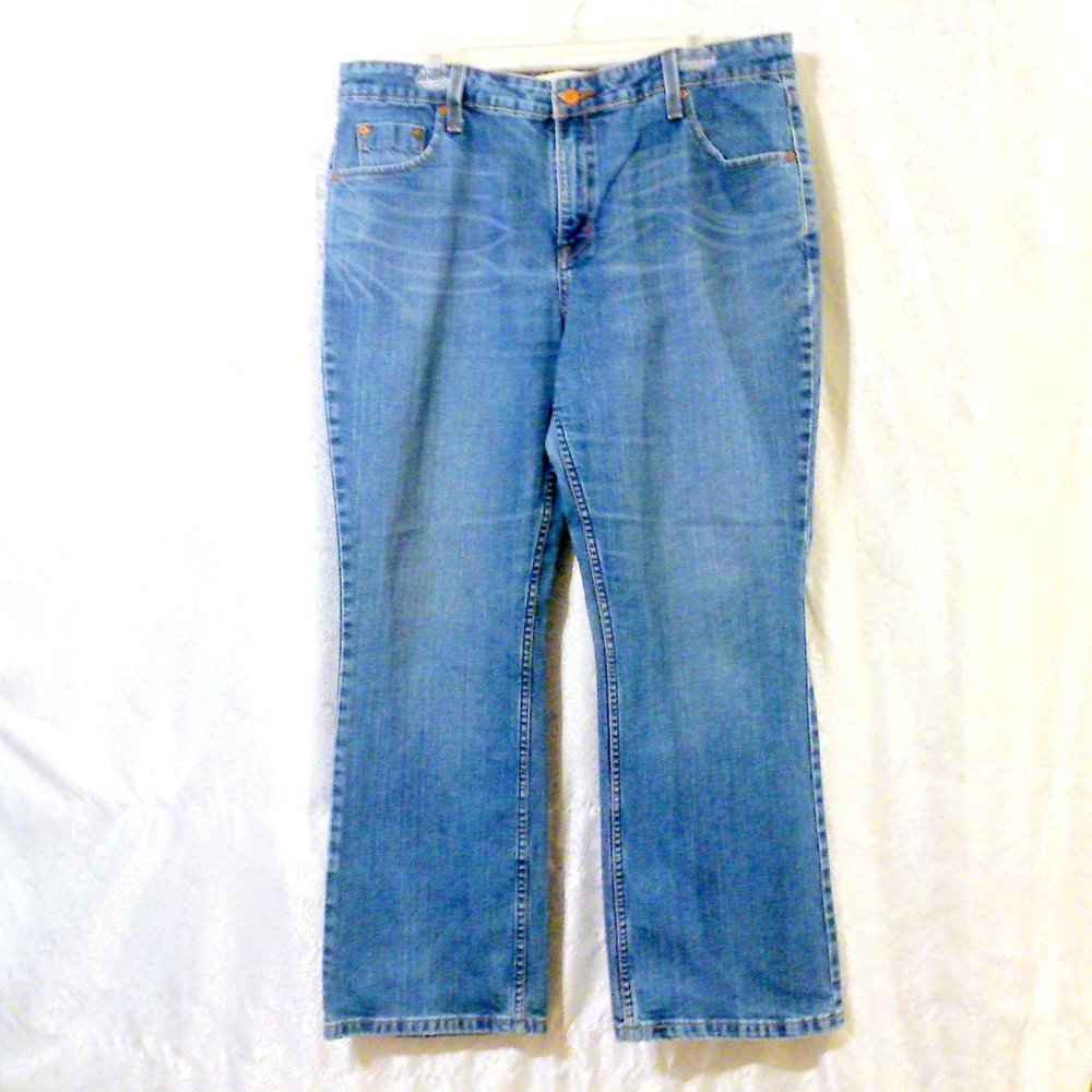 Levi Strauss Signature Women's Jeans Bootcut Medium Wash Size 16S W38 X L29 *